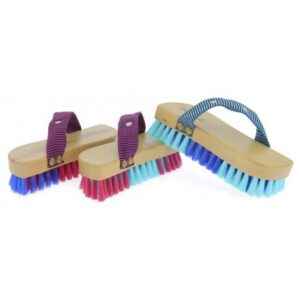 Brosse pour cheval Hippo-Tonic Magnet Brush Bicolore