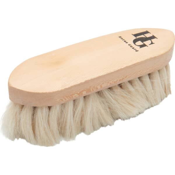 Brosse douce pour cheval en poils de chèvre HorseGuard Dandy